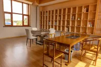 Yvonne Feast & Villa Hotels in Ulan Hot