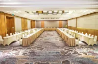 Hotel Santika Premiere Beach Resort Belitung فنادق في Keciput