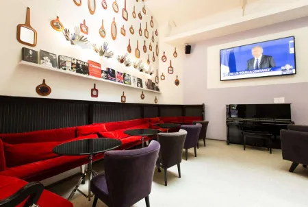 Hôtel du Triangle d'Or Отели рядом со станцией Париж Гаре де ль- Эст