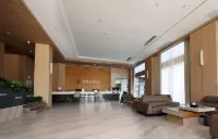 RoyaI Luxury Hot Spring HoteI Hotels in Zijin