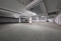 霸州淑景酒店 - 停車場