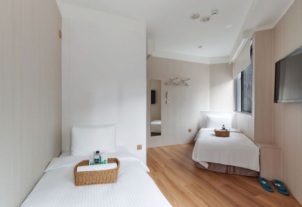 Poshpacker hotel ladies only 이미지
