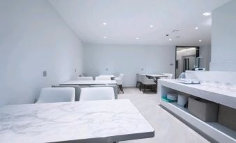 Yizhao Business Hotel (Fuyang Linyi Shopping Mall)