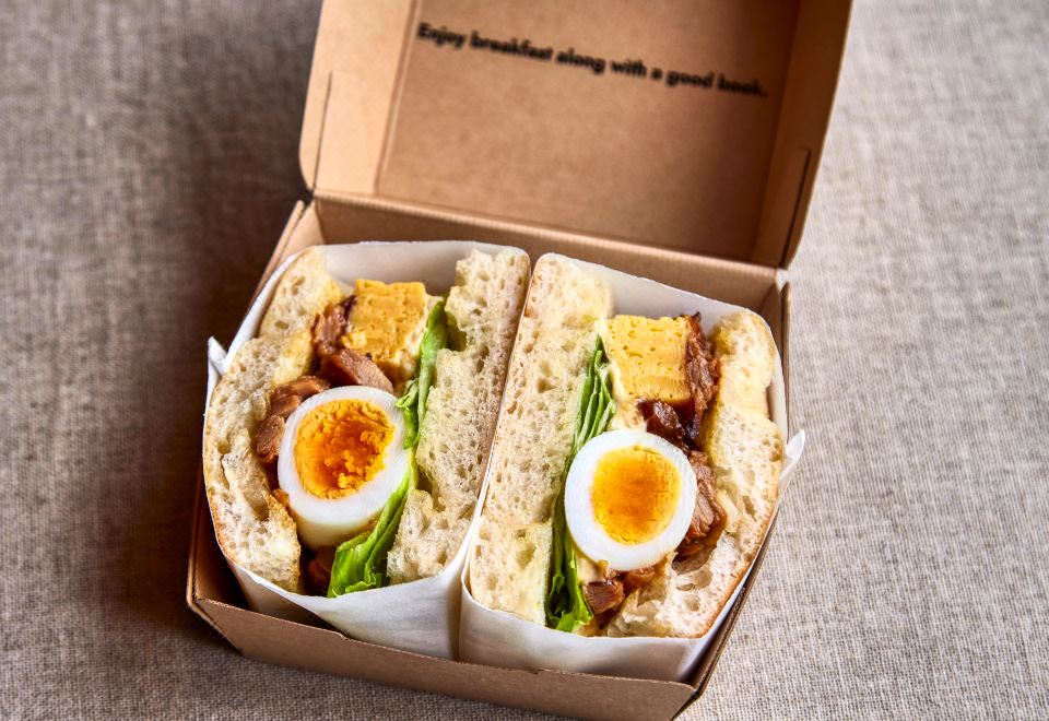 인 더 라이브러리 호텔 로비