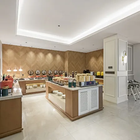 Vienna Hotel (Siguniangshan Scenic Area)