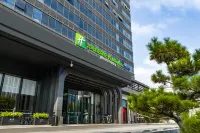 西安航天城智選假日酒店（東長安街地鐵站店） 鄰近烈士徐林俠宋綺雲夫婦之墓的酒店