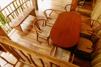 Treehouse de Valentine Hotels in Balamban