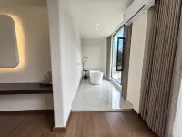 Tea Horse Road Inn Tiger Leaping Gorge (Tiger Leaping Gorge Town Branch) Hotels near Hutiao Stone