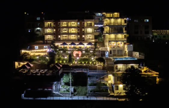 Village Highland Resort