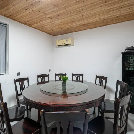 Warm and cool homestay