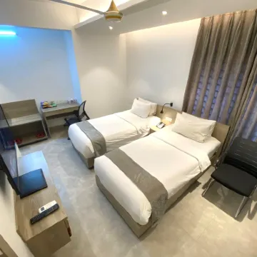 Priyo Nibash Stylish Residential Hotel Hotels near Ahsan Manzil Museum