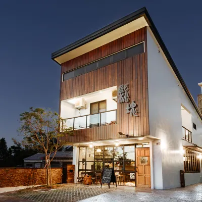 Chillax Inn B&B โรงแรมใกล้อาหลางยี่เทรล