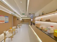 Orange Habitat Hotel (Jiefangbei Hongya Cave) - 3-Star
