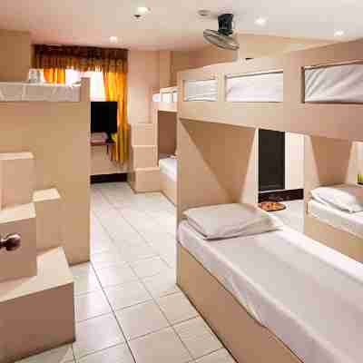 FB Budgetel Suites Rooms