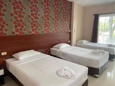 ห้องซูพีเรียร์ 3 ที่นอน