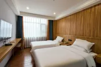 Haoyue Hotel (Nanyang Jiangying Airport Huayao City)