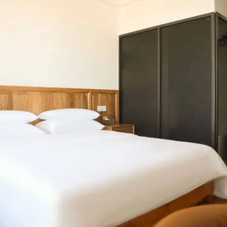 Tonghai Sunshine Guesthouse