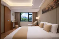 Lvbao Lezhi Hot Spring Hotel