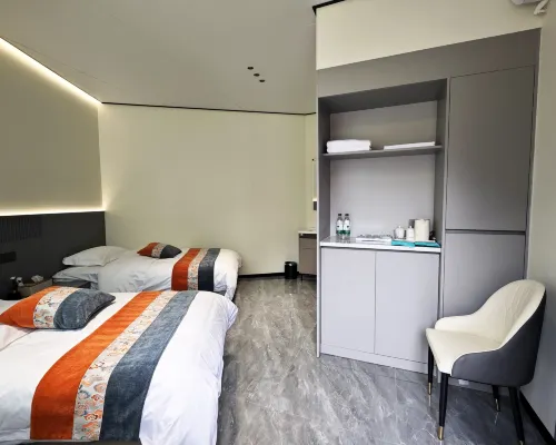 Canyon Homestay (Zhenfeng Xiaohuajiang) Các khách sạn ở Trinh Phong
