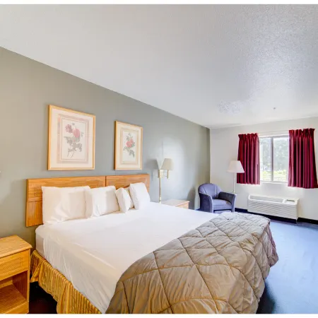 Capital O Amerihost Inn and Suites Fulton Hwy 54 MO
