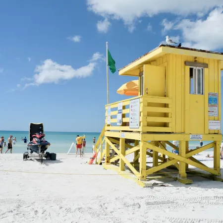 Modern Lux king Suite, Minutes To Lido Beach + DT.