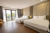 Mai Lakeside Hotel Ninh Binh - Near Hoa Lu Ancient Town