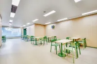 Haiyou Hotel (Yuyao North Xinjian Road)