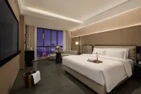 Pareisi Max Hotel