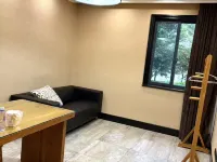 Jerry's House Hotels in Guangde