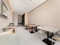 Shangkeyou Hotel (Luoning) فنادق في لوى نينغ
