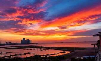 Xiangheng Jinrun Haikou Bay Scenic Hotel