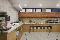 Highgarden Hotel - breakfast