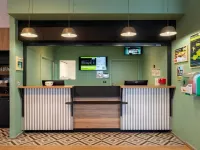 B&B HOTEL Valenciennes Onnaing Hôtels à : Onnaing