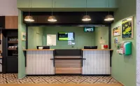 B&B HOTEL Valenciennes Onnaing - parking