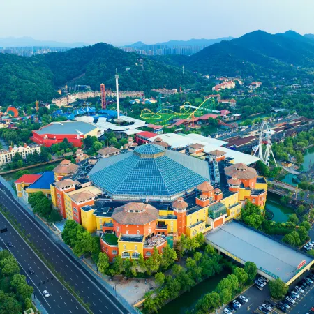 the First World Hotel (Songcheng Hangzhou Paradise Tourist Area)