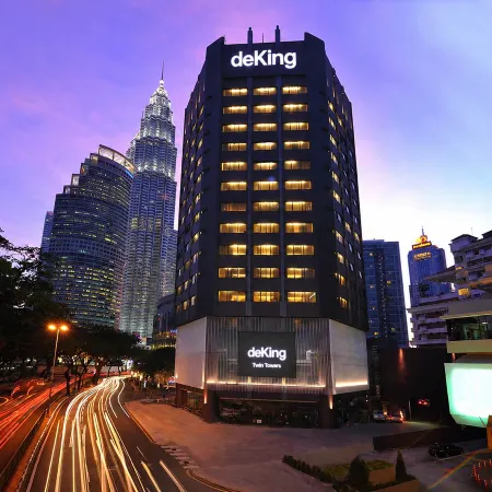 deKing Hotel Twin Towers Отели рядом с достопримечательностью «Торговый центр Suria KLCC»