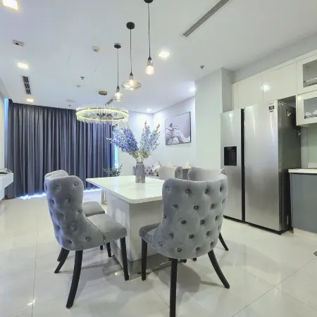 Landmark 81 Area - K's Luxury Residence - Elegant Panorama Отели рядом с достопримечательностью «Куан-Бинь-Тхань»