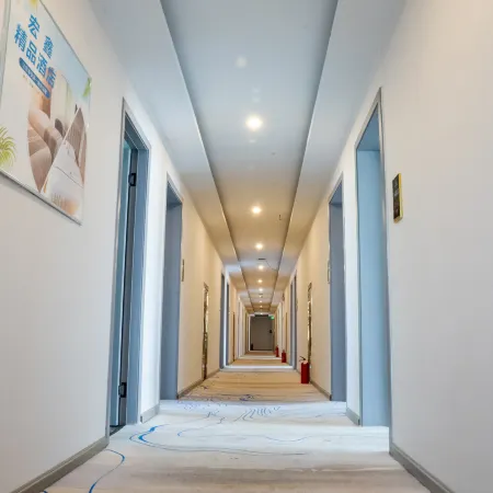 Cangxi Hongxin Hotel