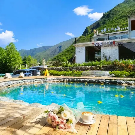 Yuexi·Lanshan  Hot Spring Hotel