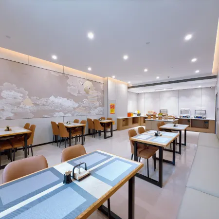 Wode Smart Hotel (Zibo Crystal Street Shandong University of Technology)