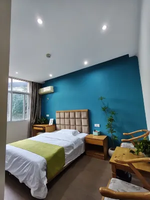Huichang Lijiang Hotel - 2 stjerner