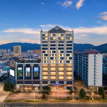 Timson Rezen Hot Spring Hotel