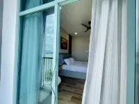 Bay suites with sea view balcony / Luxury 2BR 2Bath -  Ferienwohnungen