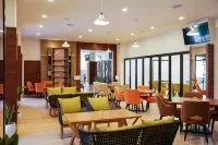 Horison Inn Artha Kencana Makassar Hotel - parking
