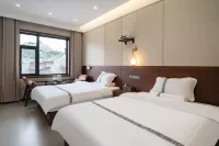 Ancient Pass Hidden Garden Homestay - 주차장