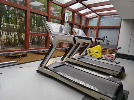 Tuke Apartment Hotel (Suizhou Zengdu Yingbin Avenue) Отели рядом с достопримечательностью «Wenfeng Tower»