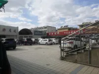 Jiuquan Aloft Hotel - parcheggio
