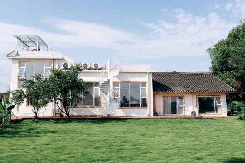 Little Place Homestay