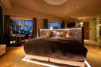 Petals Tokyo - Floating Hotel