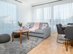 Elisabeth Downtown Apartments by UrbanRent